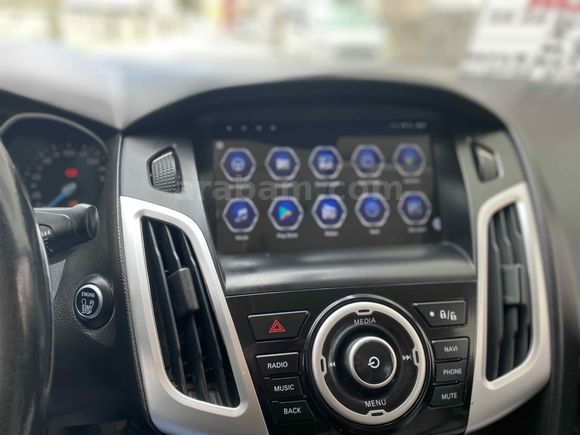 Galeriden Ford Focus 1.6 TDCi Titanium 2018 Model Van