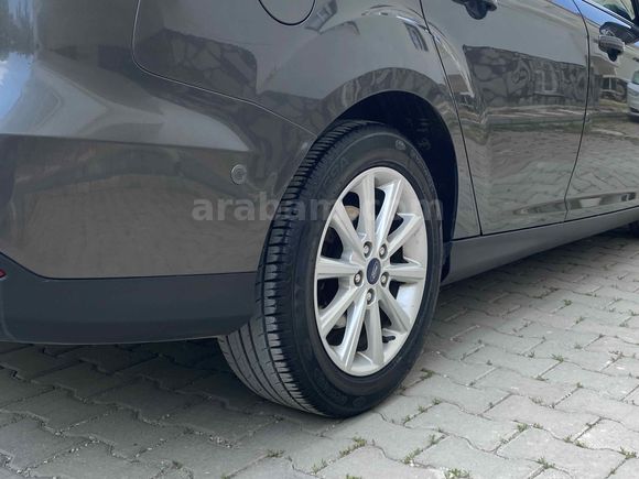 Galeriden Ford Focus 1.6 TDCi Titanium 2018 Model Van