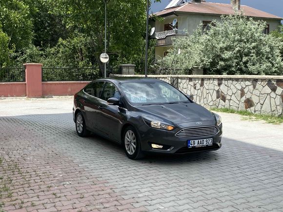Galeriden Ford Focus 1.6 TDCi Titanium 2018 Model Van