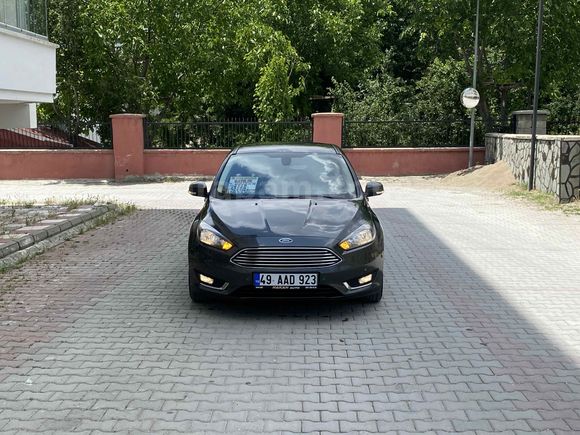 Galeriden Ford Focus 1.6 TDCi Titanium 2018 Model Van