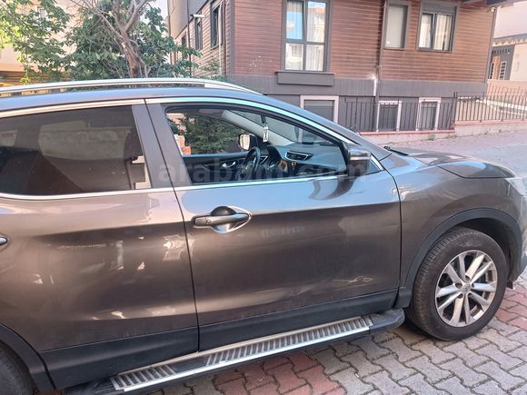 Sahibinden Nissan Qashqai 1.5 dCi Tekna Sky Pack 2014 Model 