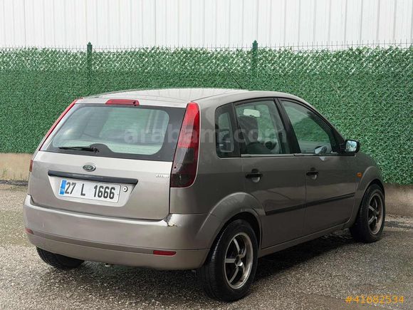 FUL BAKIMLI FORD FIESTA