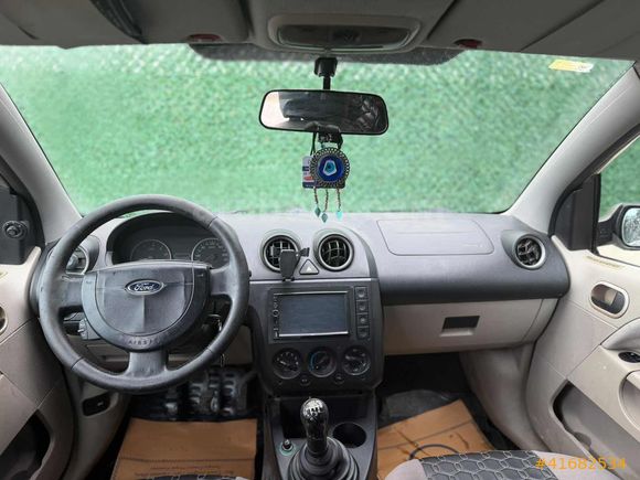 FUL BAKIMLI FORD FIESTA