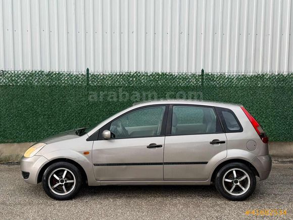 FUL BAKIMLI FORD FIESTA