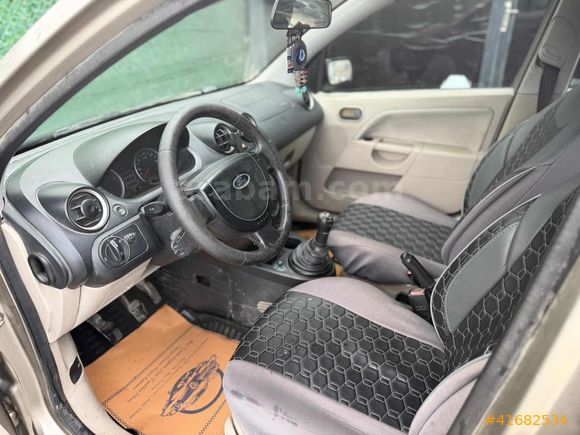 FUL BAKIMLI FORD FIESTA