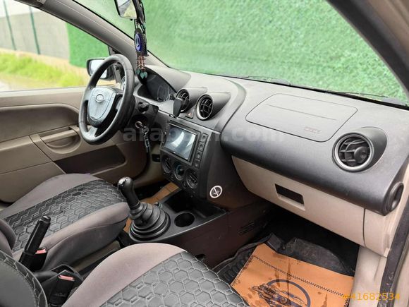 FUL BAKIMLI FORD FIESTA
