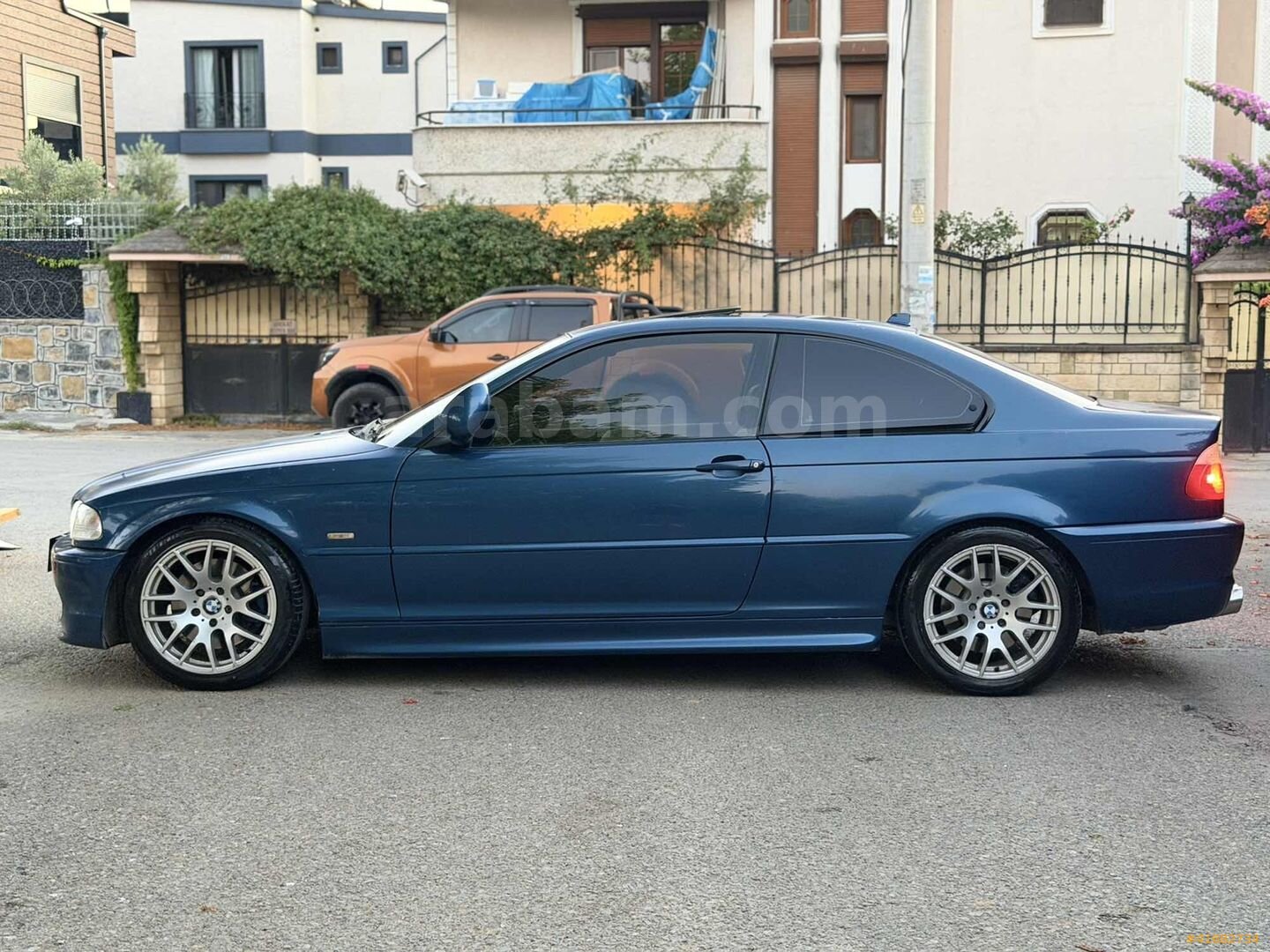 Galeriden BMW M Serisi M3 2002 Model Kocaeli 300.000 km Lacivert 4