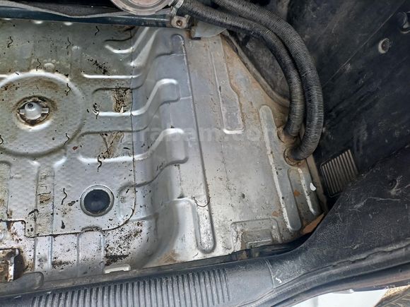 Sahibinden Hyundai Accent 1.5 1.5i GLS 2000 Model BASKİ ŞANZIMAN YENİ MOTOR ÜST KAPAK CONTALAR YENİ