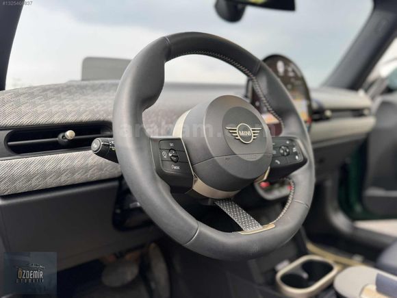2025 Mini Cooper 1.5 Favoured - Hatasız