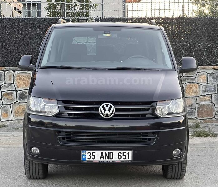 Galeriden Volkswagen Caravelle 2.0 TDI Comfortline 2013 Model Kocaeli 150.000 km Siyah