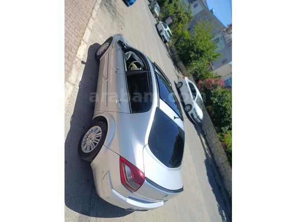 MAKAM PAKET 1.5 dCi Privilege 2008 Model