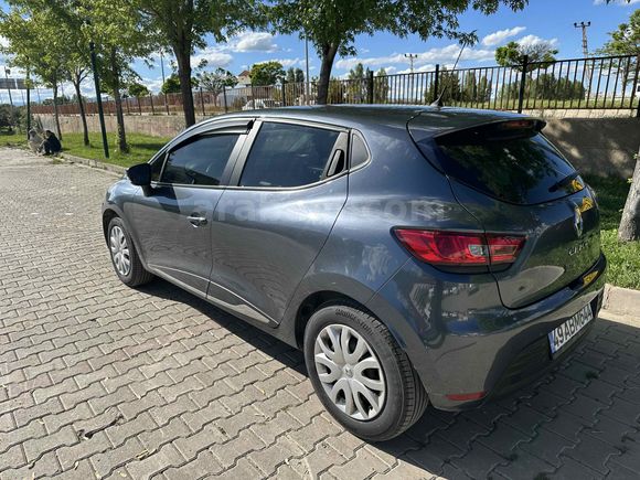 Ekstralı düşük km’li clio