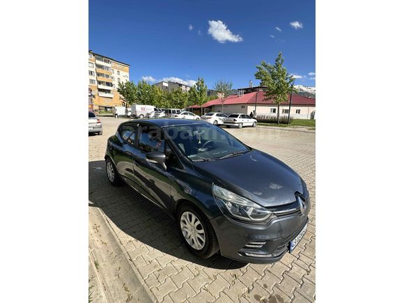 Ekstralı düşük km’li clio