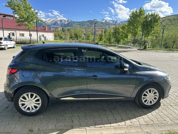 Ekstralı düşük km’li clio