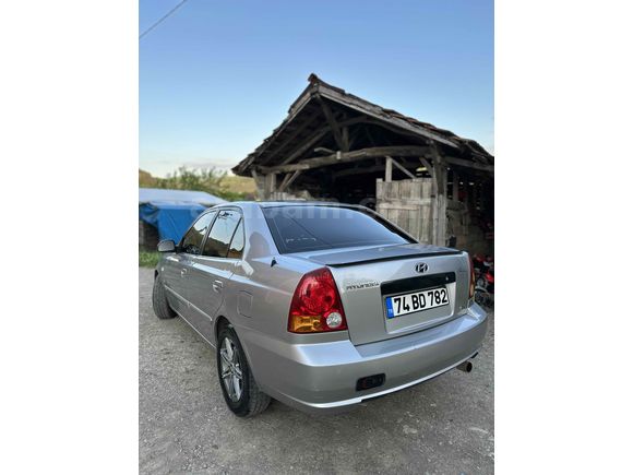 Sahibinden Hyundai Accent 1.5 CRDi Admire 2004 Model 