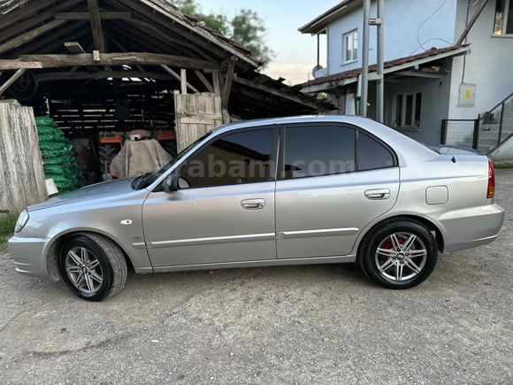 Sahibinden Hyundai Accent 1.5 CRDi Admire 2004 Model 