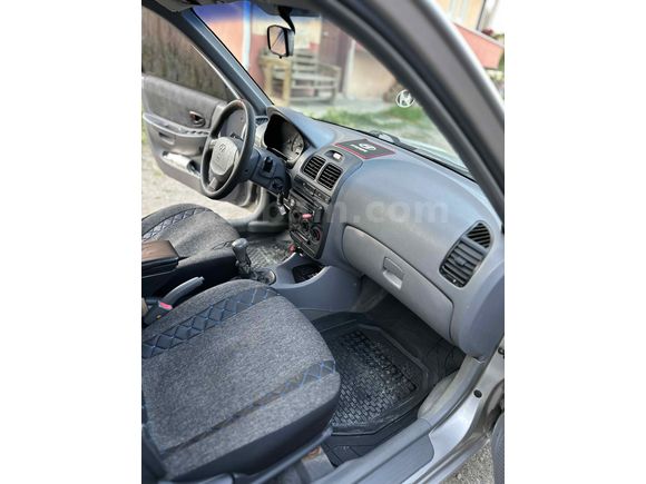 Sahibinden Hyundai Accent 1.5 CRDi Admire 2004 Model 