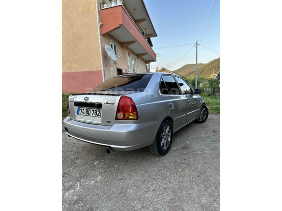 Sahibinden Hyundai Accent 1.5 CRDi Admire 2004 Model 