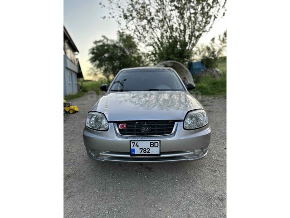 Sahibinden Hyundai Accent 1.5 CRDi Admire 2004 Model 