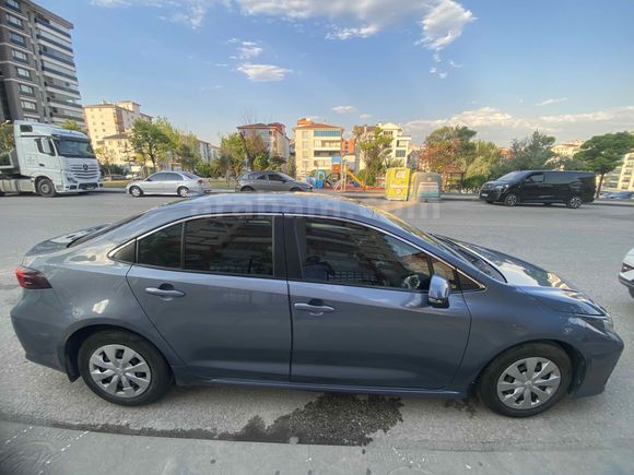 DEĞİŞENSİZ BOYASIZ HASAR KAYITSIZ 34 bin km 1.6 Otomatik vites ve oto.el frenli