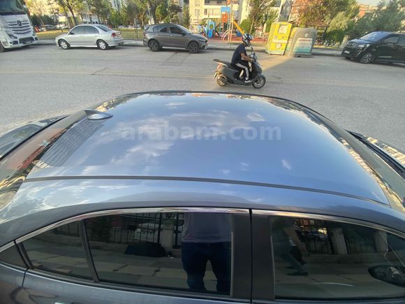 DEĞİŞENSİZ BOYASIZ HASAR KAYITSIZ 34 bin km 1.6 Otomatik vites ve oto.el frenli
