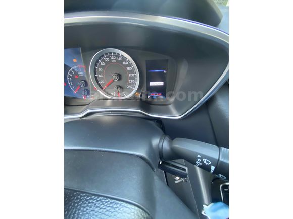 DEĞİŞENSİZ BOYASIZ HASAR KAYITSIZ 34 bin km 1.6 Otomatik vites ve oto.el frenli