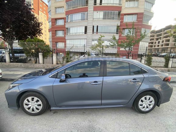 DEĞİŞENSİZ BOYASIZ HASAR KAYITSIZ 34 bin km 1.6 Otomatik vites ve oto.el frenli