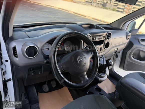 2017 CITROEN BERLİNGO CAM GİBİ