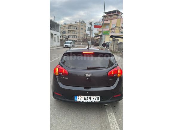 Sahibinden Kia Ceed 1.6 CRDi Premium 2014 Model Batman