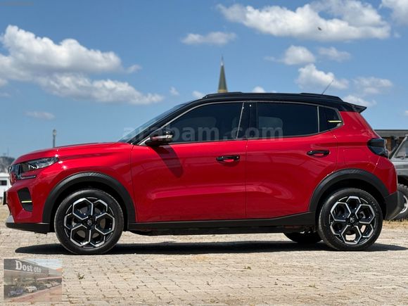 8.000 Km de! 2025 model! ÇİFT Renk! HATASIZ! e-C3 MAX!