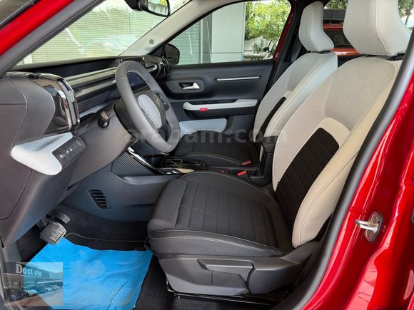 8.000 Km de! 2025 model! ÇİFT Renk! HATASIZ! e-C3 MAX!