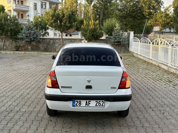 Galeriden Renault Clio 1.5 dCi Authentique 2005 Model Ağrı