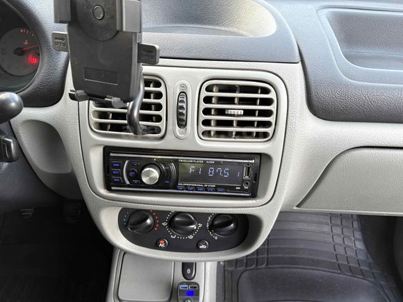 Galeriden Renault Clio 1.5 dCi Authentique 2005 Model Ağrı