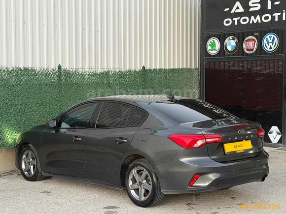 HASAR KAYITSIZ OTOMATİK FORD FOCUS LANSMAN RENK
