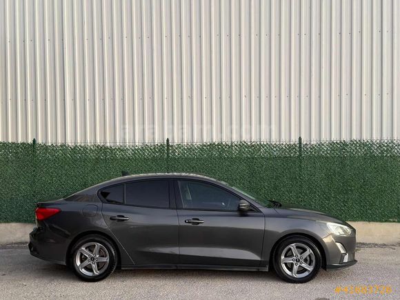 HASAR KAYITSIZ OTOMATİK FORD FOCUS LANSMAN RENK