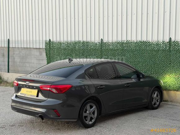 HASAR KAYITSIZ OTOMATİK FORD FOCUS LANSMAN RENK