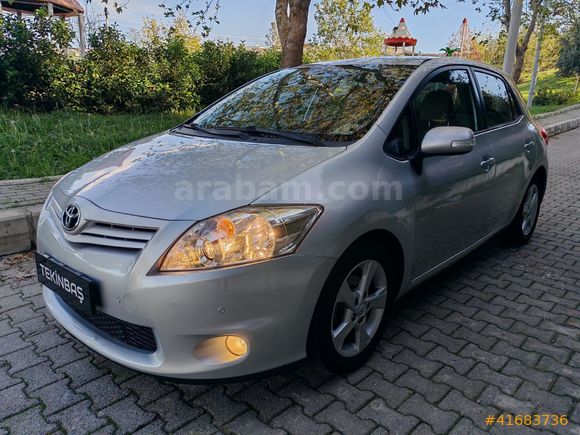 SADECE 63 BİN KM'DE-2011 TOYOTA AURİS 1.4 D4D COMFORT PLUS