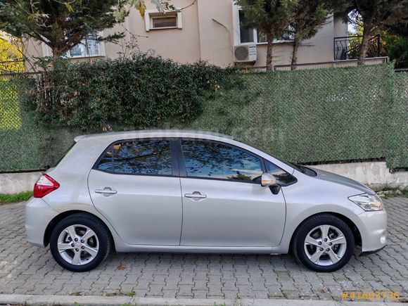 SADECE 63 BİN KM'DE-2011 TOYOTA AURİS 1.4 D4D COMFORT PLUS