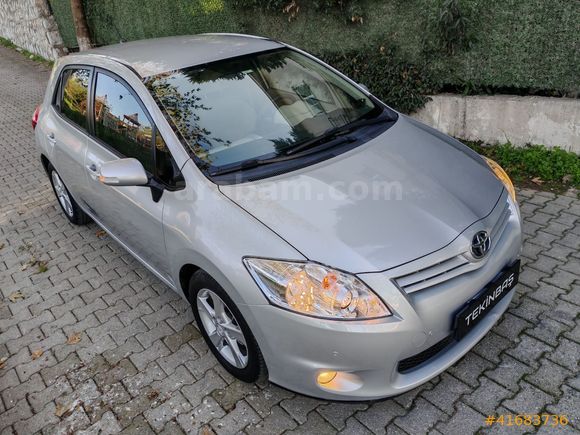 SADECE 63 BİN KM'DE-2011 TOYOTA AURİS 1.4 D4D COMFORT PLUS