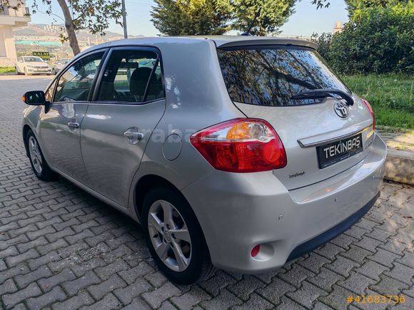 SADECE 63 BİN KM'DE-2011 TOYOTA AURİS 1.4 D4D COMFORT PLUS