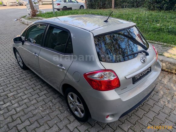 SADECE 63 BİN KM'DE-2011 TOYOTA AURİS 1.4 D4D COMFORT PLUS