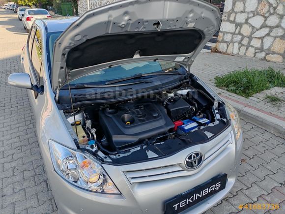 SADECE 63 BİN KM'DE-2011 TOYOTA AURİS 1.4 D4D COMFORT PLUS