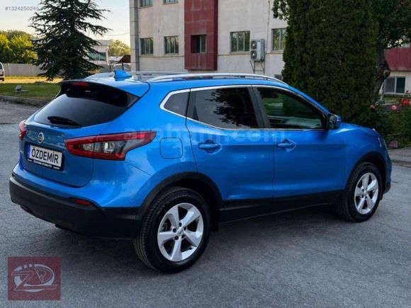 2018 HATASIZ CAM TAVANLI 140 BİN KM İLK SAHİBİNDEN