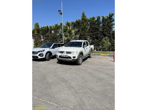 140,000 KM L200 4X2