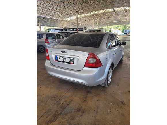 Sahibinden Ford Focus 1.6 TDCi Trend 2011 Model