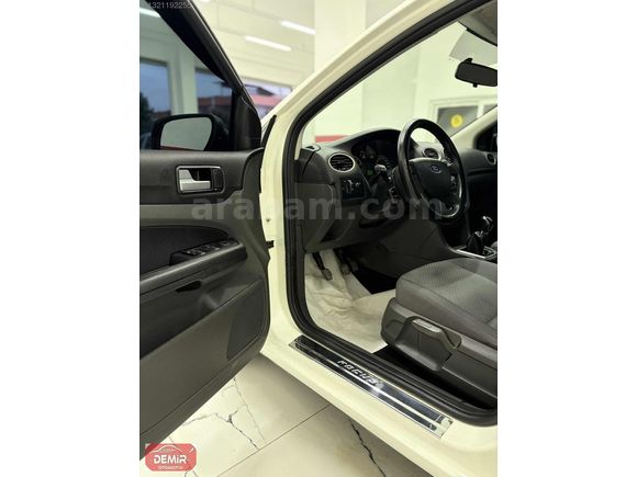 SAMET DEMİR OTOMOTİVDEN 2006 MDL HATASIZ FORD TREND