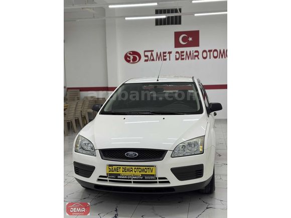 SAMET DEMİR OTOMOTİVDEN 2006 MDL HATASIZ FORD TREND
