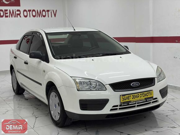 SAMET DEMİR OTOMOTİVDEN 2006 MDL HATASIZ FORD TREND