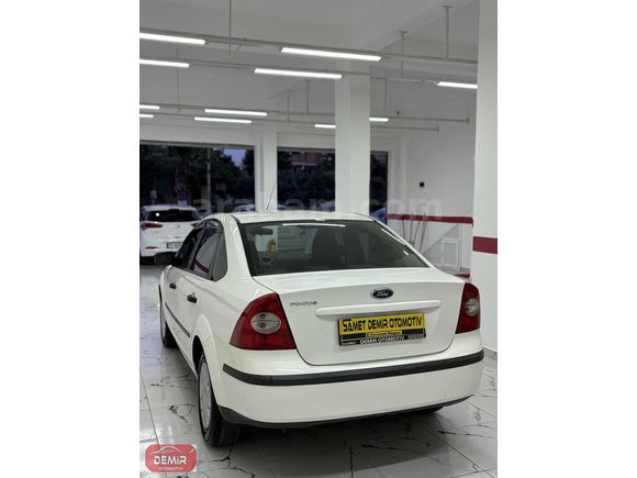 SAMET DEMİR OTOMOTİVDEN 2006 MDL HATASIZ FORD TREND