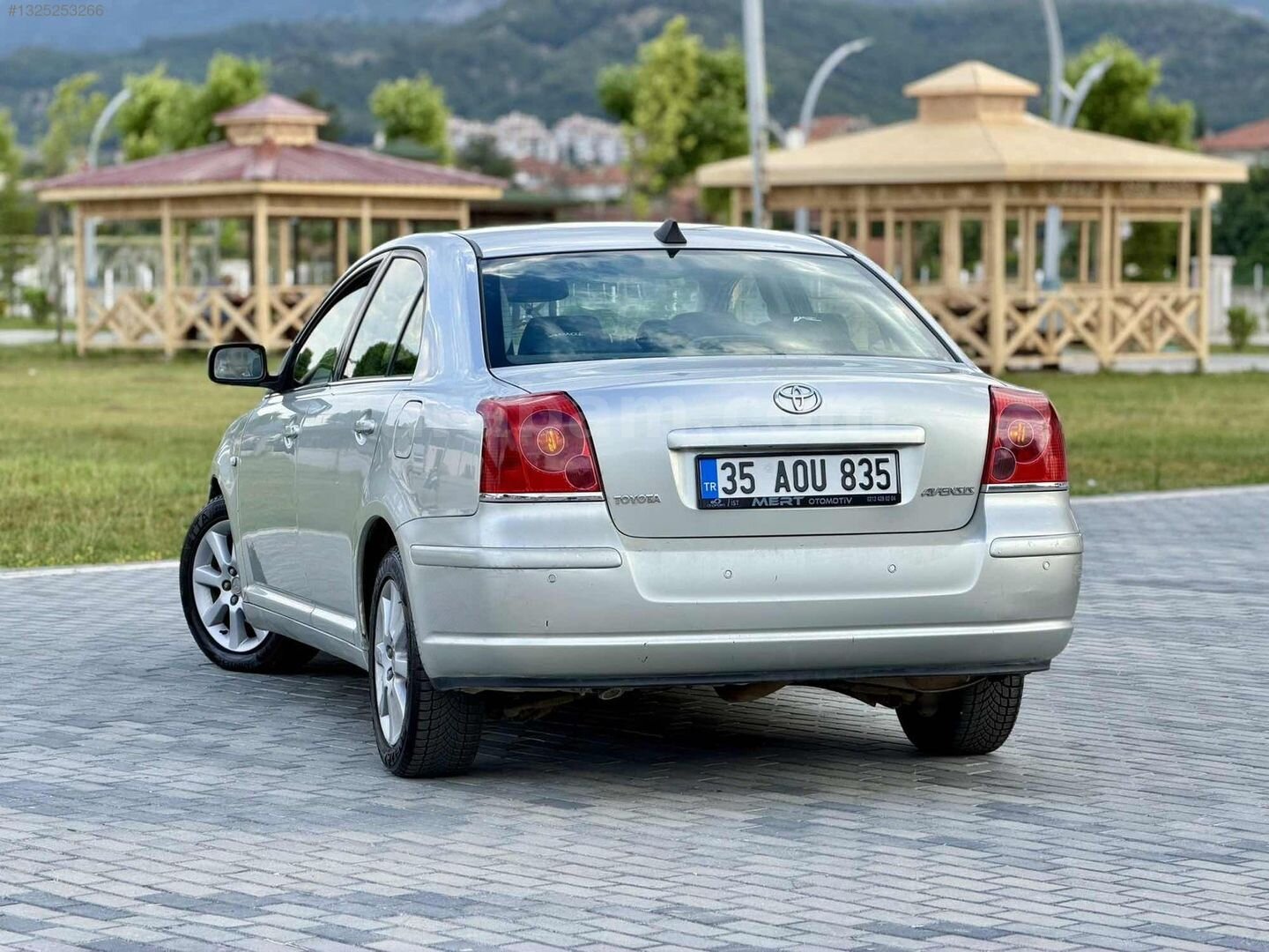 Galeriden Toyota Avensis 1.6 Comfort 2005 Model Çorum 315.000 km Gri 3